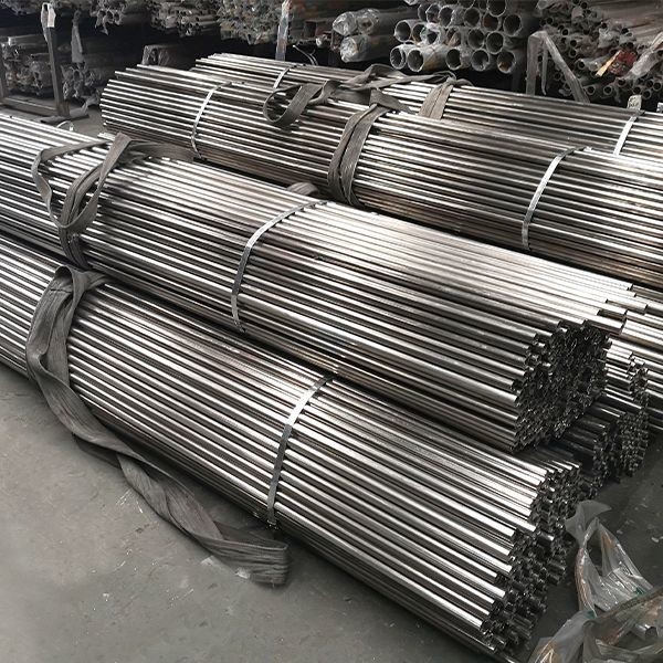 ASTM 304 Seamless Stainless Steel Welded Pipe A53 A36 Q235 6-630mm 0.3-30mm