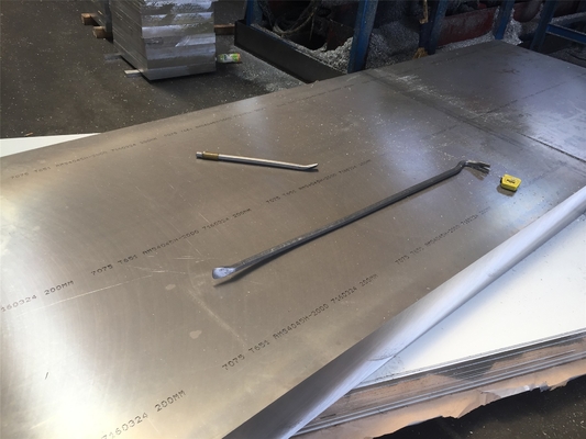 سعر جيد ألومنيوم ورقة رول رئيسية الشركة المصنعة 0.2mm 0.3mm 0.4mm سمك الملفوفات الألومنيوم 3003 ألواح الألومنيوم ذات جودة عالية الانترنت